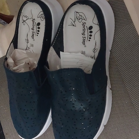 Spring Step shoes Navy 7.5 or 38 - Picture 3 of 8